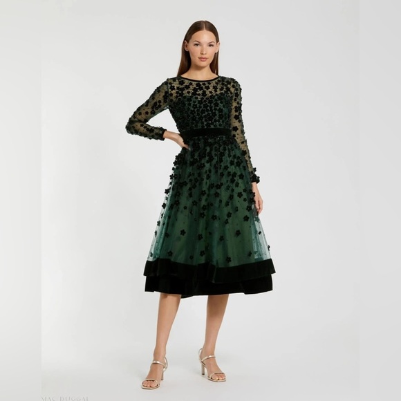 MAC DUGGAL Green Velvet Embellished Illusion Long Sleeve A Line Midi Dress 12 - Picture 2 of 13